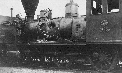 Rikki ammuttu veturi Tampereen ratapihalla