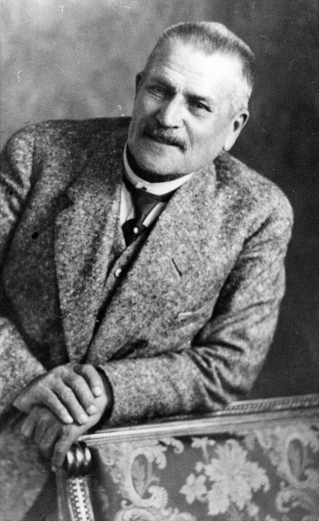 Varikonpäällikkö Emil Fredrik Holmberg.